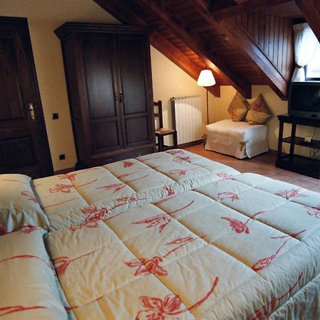 Apartamentos Les Picardes Espot Extérieur photo