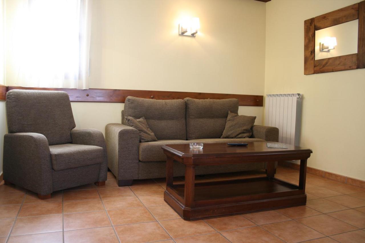 Apartamentos Les Picardes Espot Extérieur photo