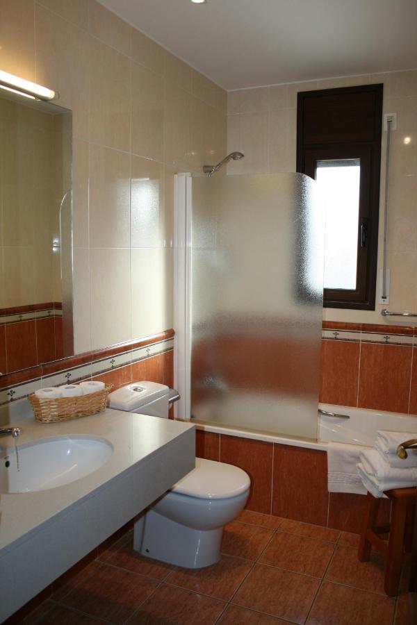 Apartamentos Les Picardes Espot Extérieur photo