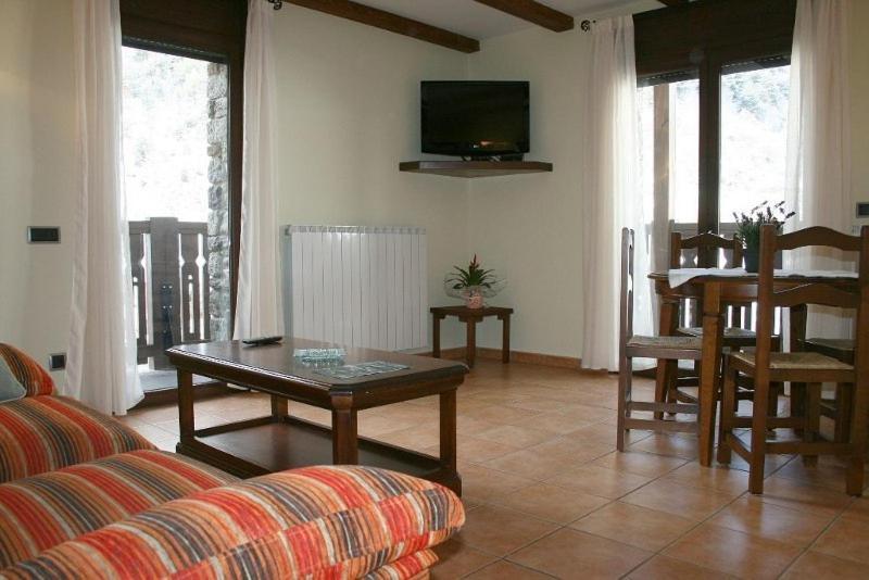 Apartamentos Les Picardes Espot Chambre photo