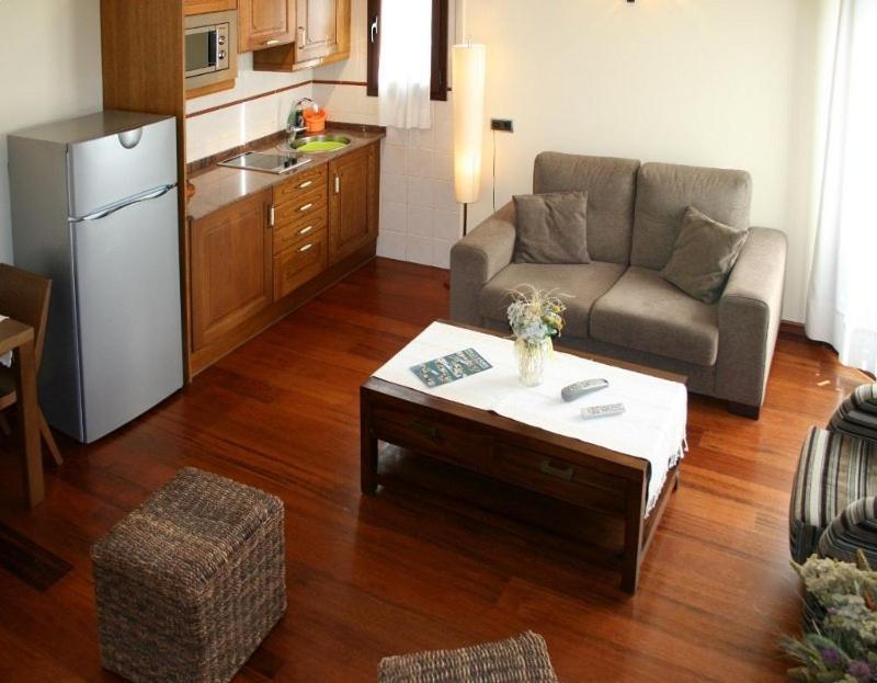 Apartamentos Les Picardes Espot Extérieur photo