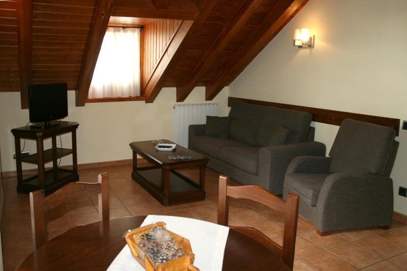 Apartamentos Les Picardes Espot Extérieur photo