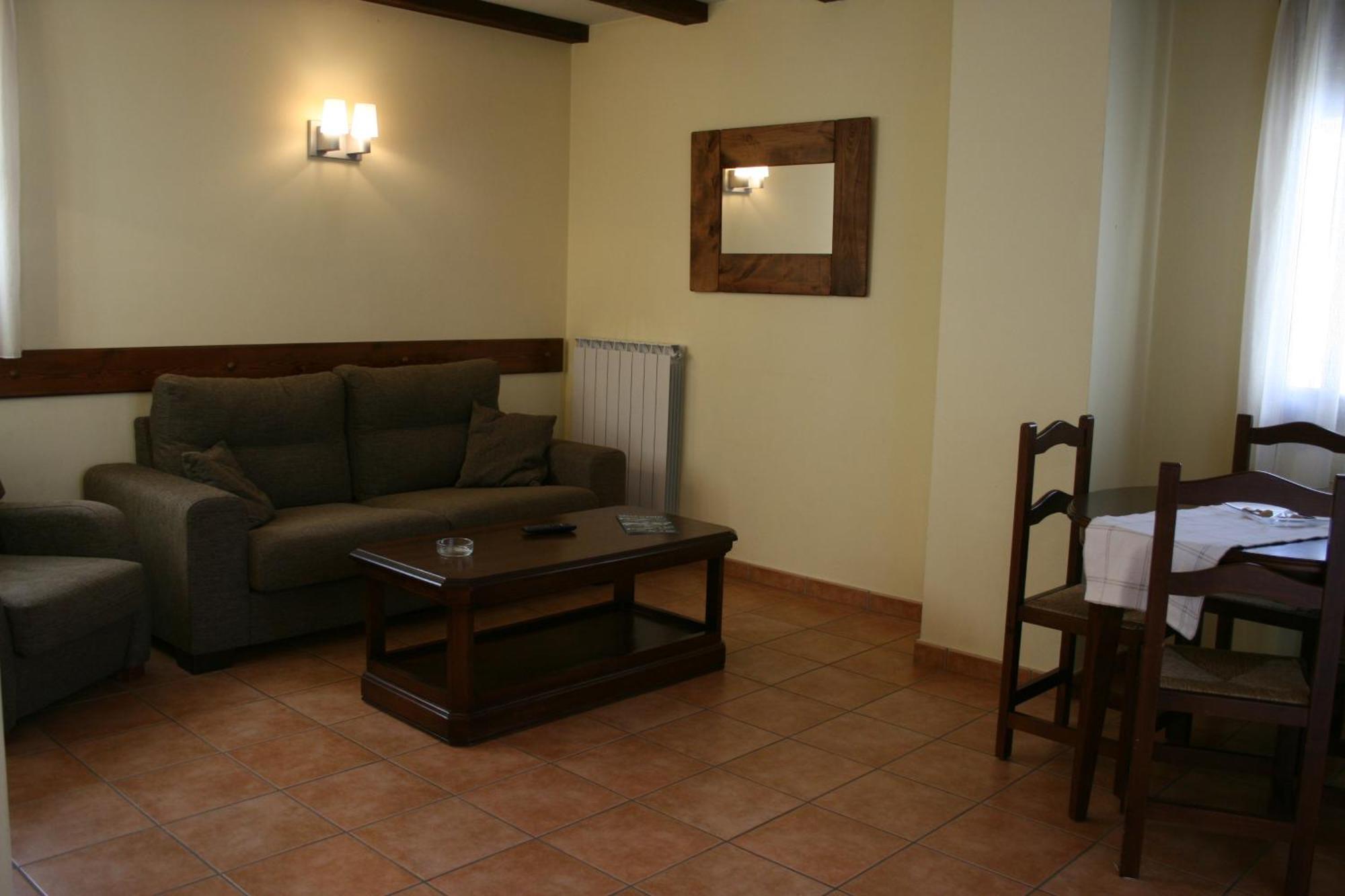 Apartamentos Les Picardes Espot Chambre photo